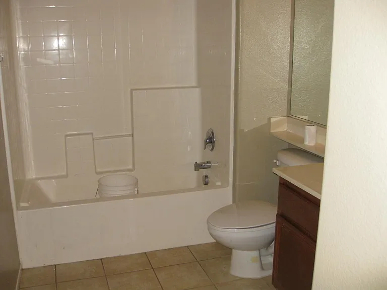 25892 Iris Ave #B — Photo 6