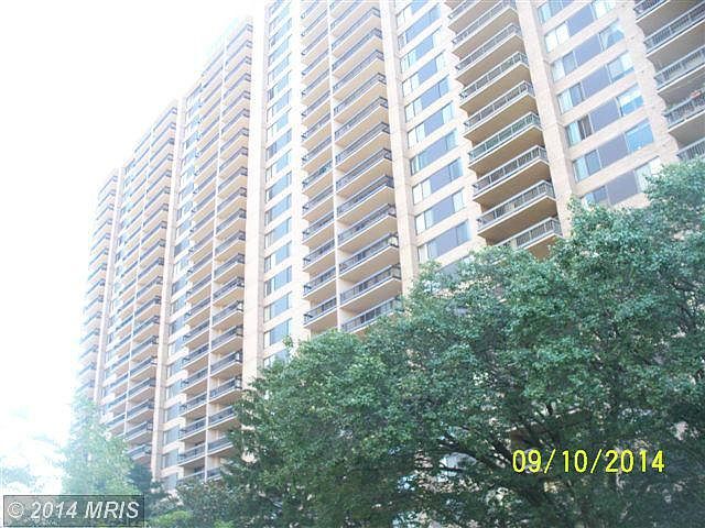 1st image of 3705 S George Mason Dr APT 916S