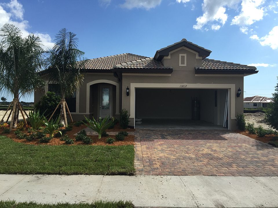 1st image of 13837 Karina St