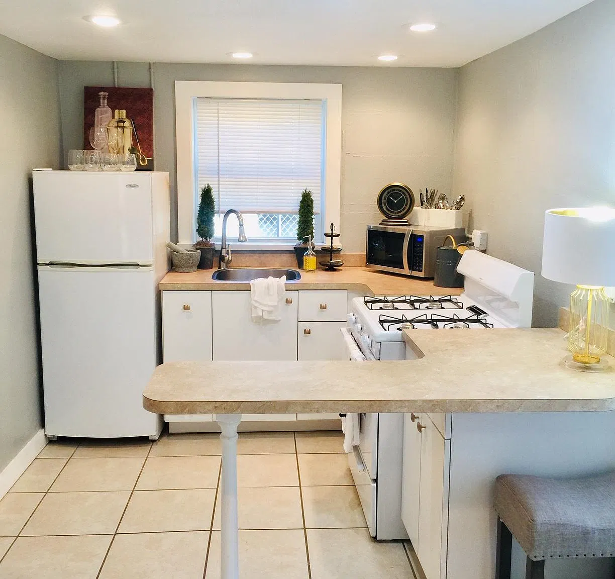 1 bed, 655 sqft, $2,250 — Photo 3
