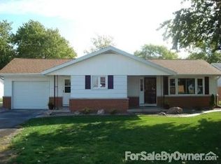 209 S New St, Gifford, IL