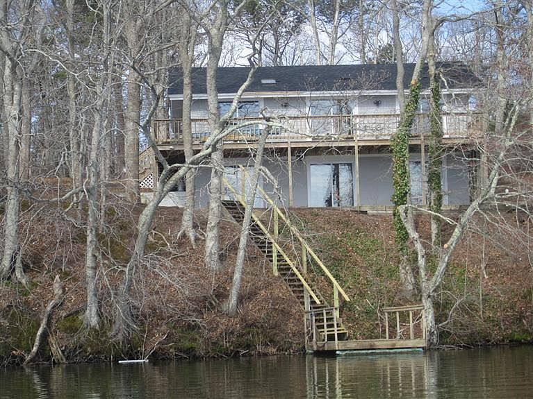 2nd image of 35 Timberlane Dr