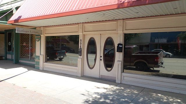 1st image of 806 Hutchins Ave