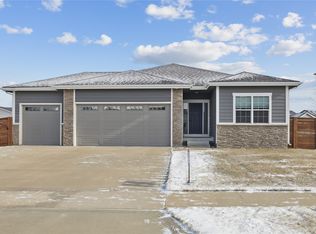 2395 SE Willowbrook Dr, Waukee, IA 50263