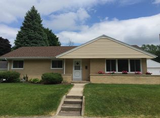 248 Peters Pkwy, Burlington, WI 53105