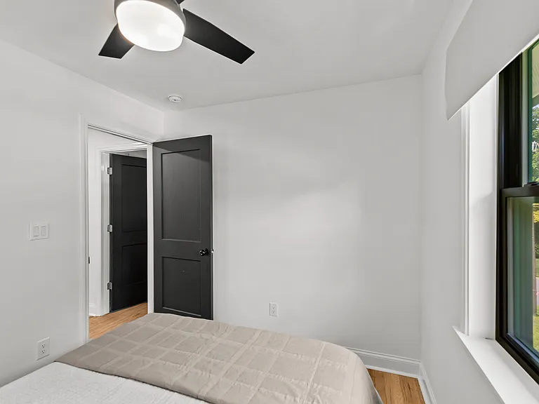 1329 Plumstead Rd — Photo 31