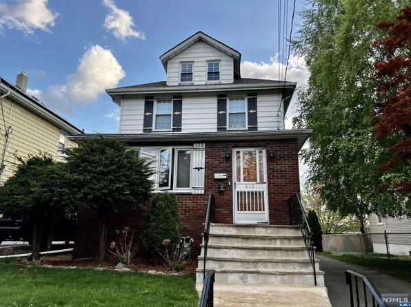 610 5th Ave, Lyndhurst, NJ 07071