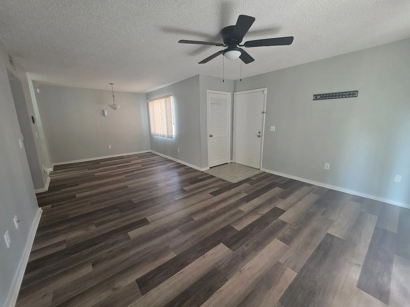 1208 Bush River Road Unit E9 — Photo 2