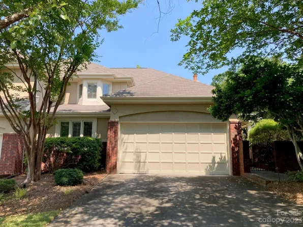 6612 Gaywind Dr, Charlotte, NC 28226