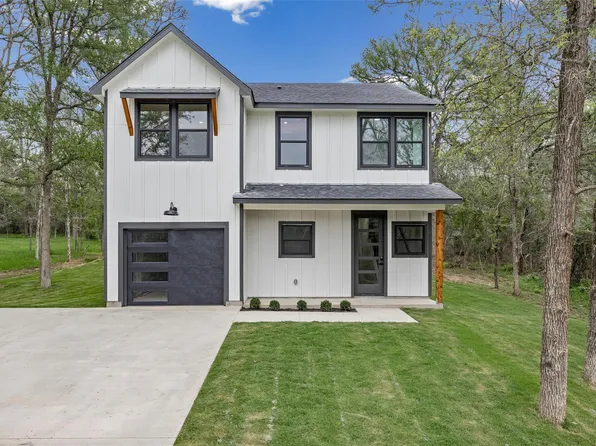 191 Heleakala Dr, Bastrop, TX 78602