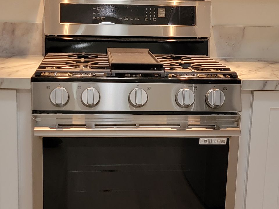 Kitchen Appliance (Range)