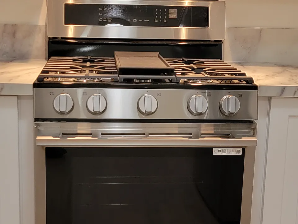 Kitchen Appliance (Range)