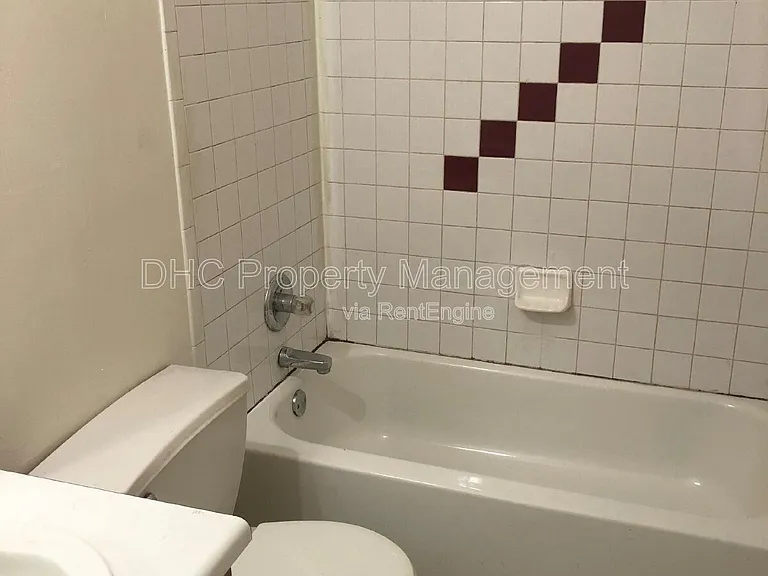 1944 North Ave NW — Photo 15