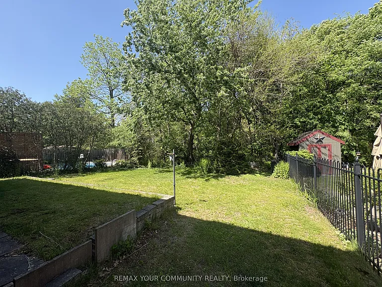 179 Digby Rd — Photo 32