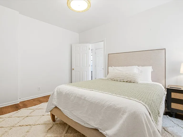 6264 Saunders St #3P — Photo 20