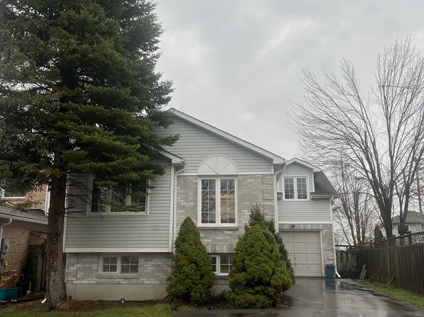 73 Barre Dr, Barrie, ON L4N 7P1