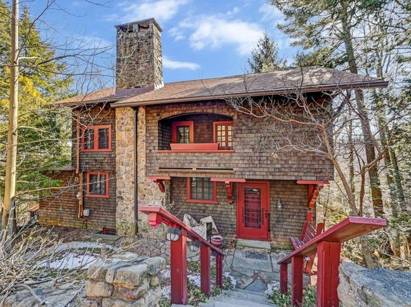 59 Swiftwater Rd, Pocono Manor, PA 18349