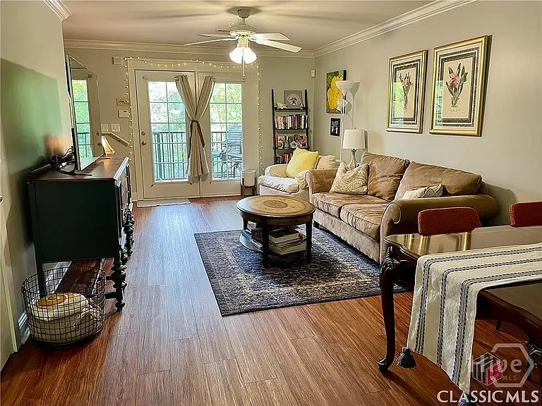 1035 Barnett Shoals Rd #528 — Photo 2