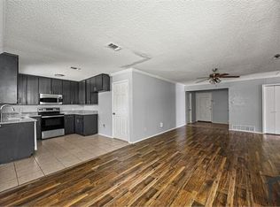 606 Circleview Dr, Mansfield, TX 76063