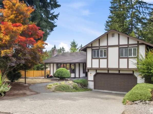 5004 63rd Avenue W, University Place, WA 98467