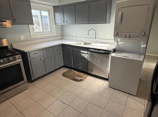 32 Hastings Rd FLOOR 2, Island Park, NY 11558