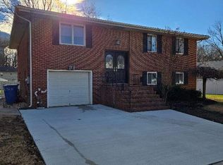 723 Beechwood Ave, Cherry Hill, NJ 08002