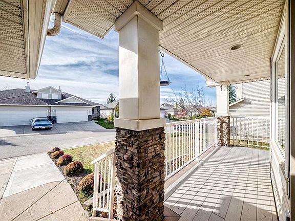 3rd image of 113 Cove Hl