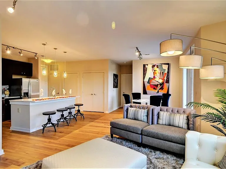 1900 Barton Springs Rd #3048 — Photo 9