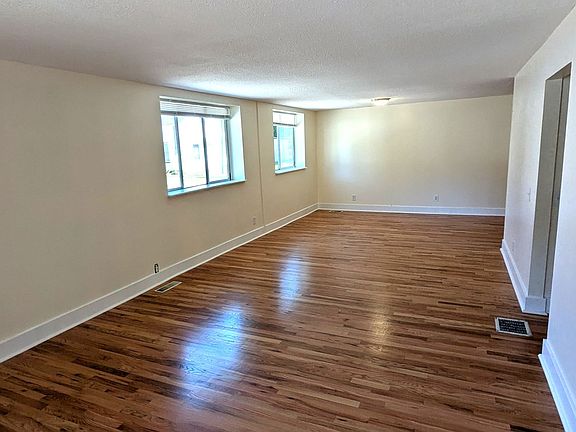 3rd image of 1887 Fair Ave #A
