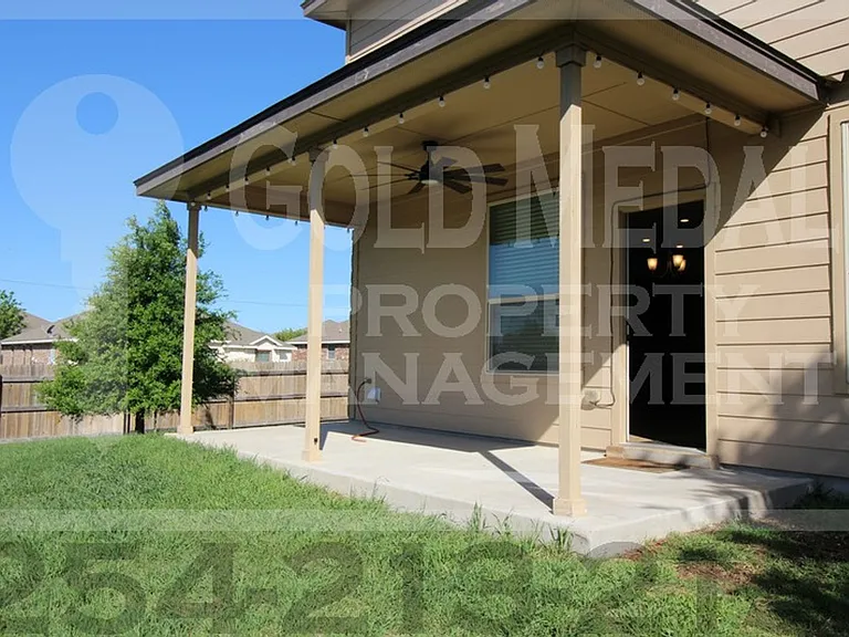604 Cody James Dr — Photo 35