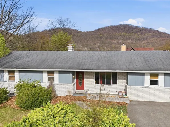 12 Juniper Dr, Ridgeley, WV 26753