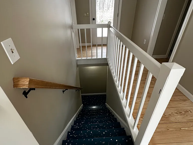487 Carpenter Ln — Photo 23