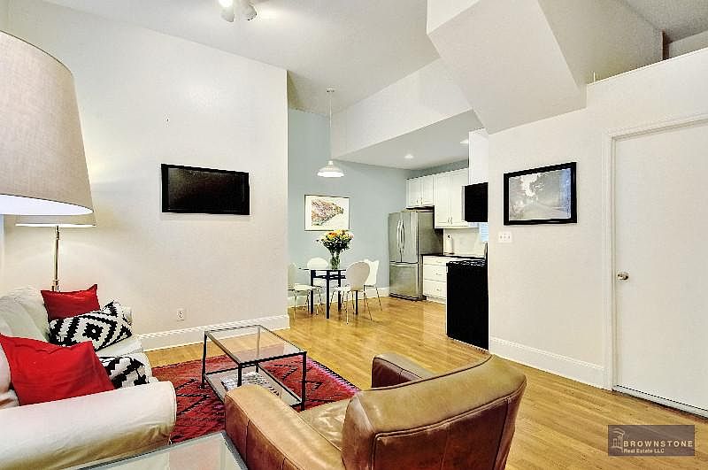 1st image of 362 15th St APT 1M