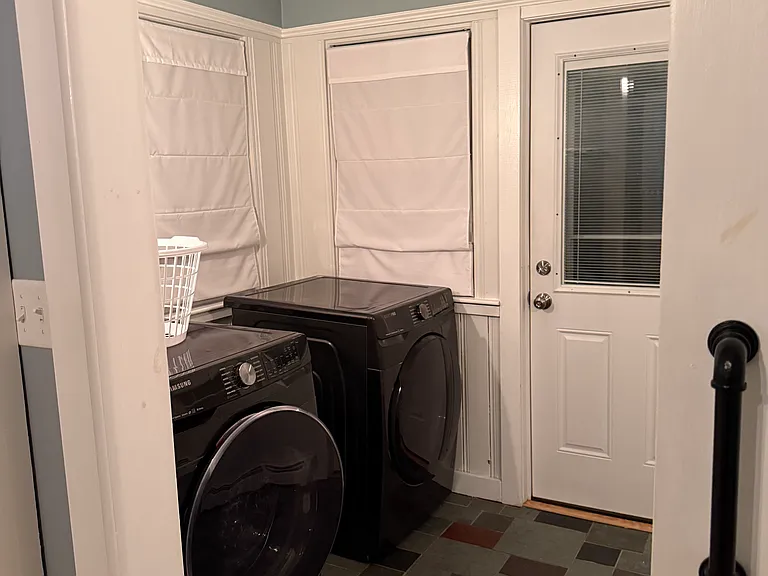 15 Mathewson St — Photo 8