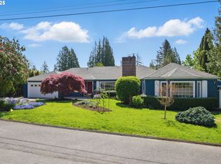 6812 SW Canyon Crest Dr, Portland, OR 97225