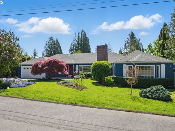 6812 SW Canyon Crest Dr, Portland, OR 97225