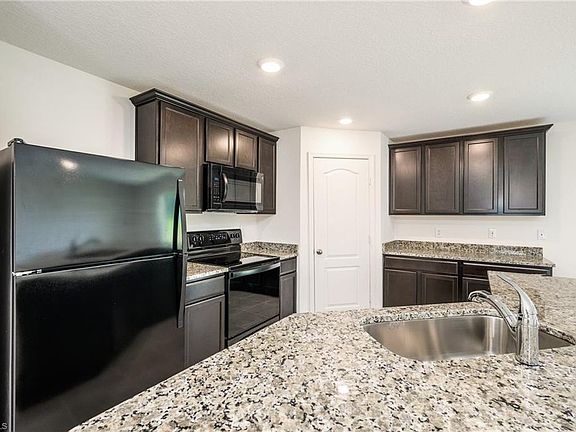 5th image of 3523 NE 18th Pl