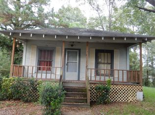 205 N Cherry Ave, Collins, MS 39428