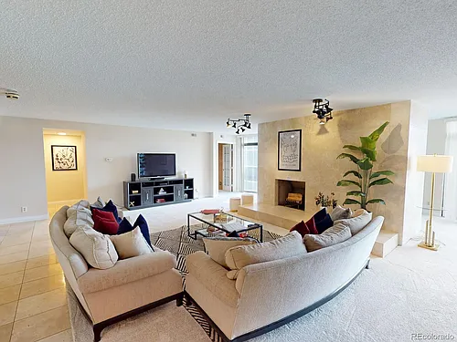 1777 Larimer St #808 Photo 1