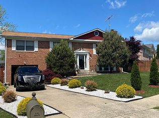 9405 Pin Oak St, Clinton, MD 20735