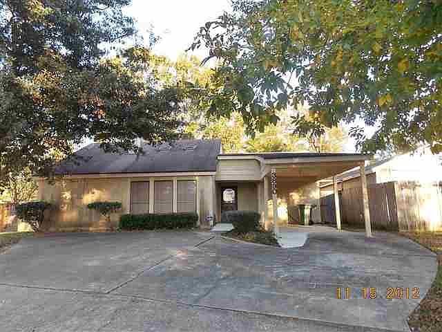 1st image of 3890 Heatherwood Dr