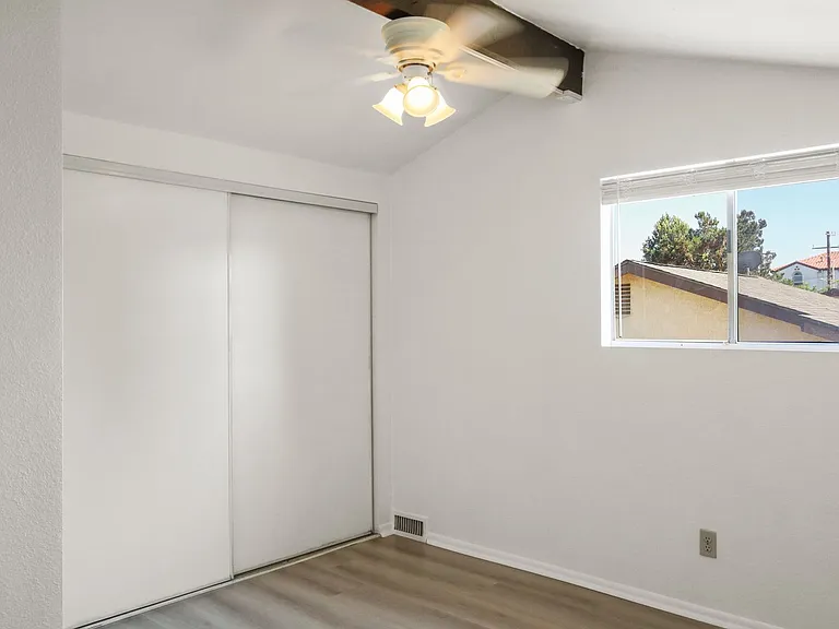 3565 W Savanna St #5 — Photo 16