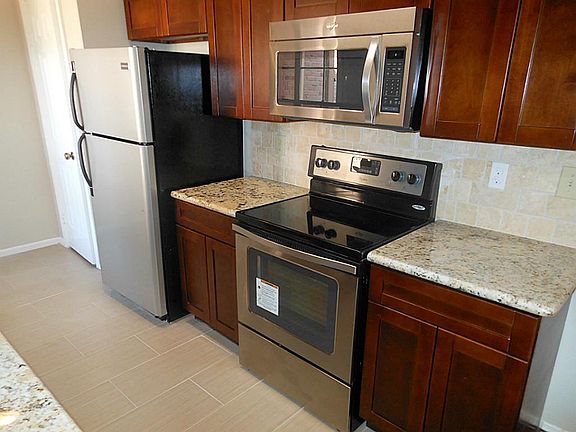 2nd image of 2255 Braeswood Park Dr APT 168