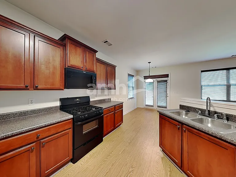 6486 Stonelake Pl SW — Photo 4