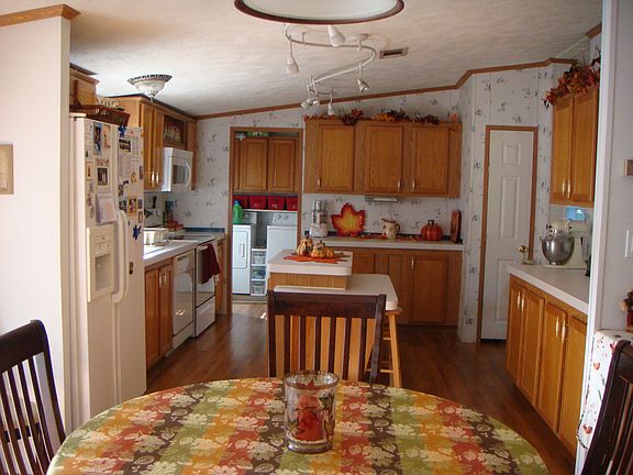 Dining / Kitchen / Lndry