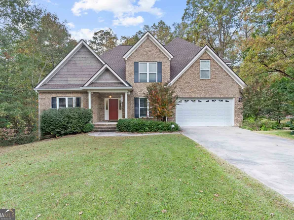 247 Stone Brooke Dr, Gray, GA 31032