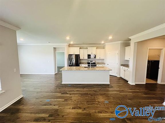 4th image of 107 Caden Ct