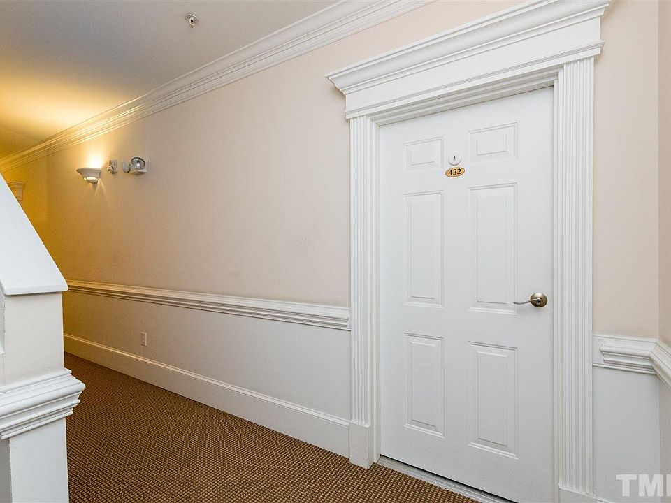 2nd image of 422 Waterford Lake Dr #422
