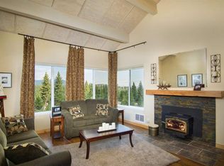 11667 Snowpeak Way, Truckee, CA 96161