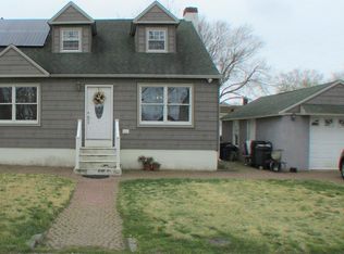 38 Locust Rd, Villas, NJ 08251